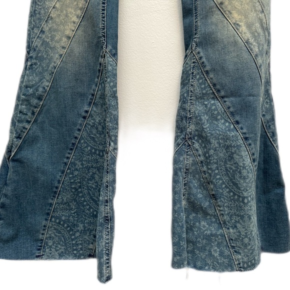 Free People Mermaid Mid-rise Flare Jeans RETAILS $198 NWT - Picture 7 of 8